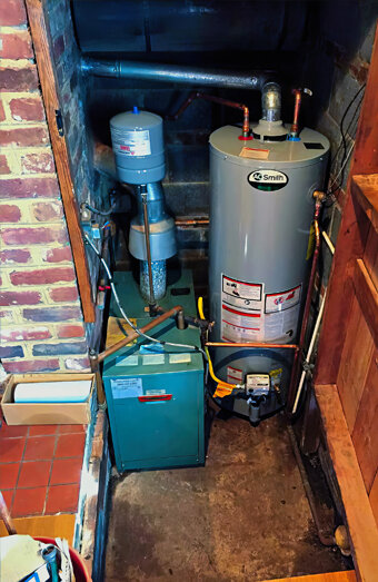 https://leeminghotwater.com.au/uploads/2025/06/gas-hot-water-system-50310.jpg