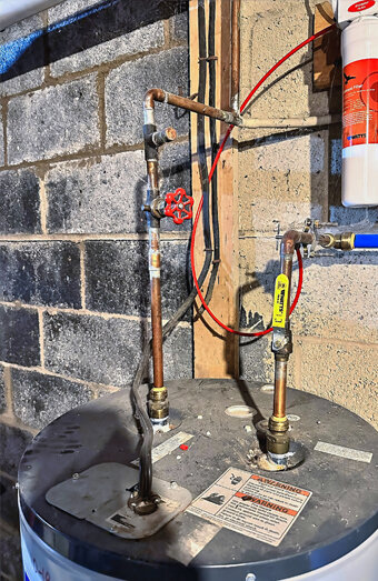 https://leeminghotwater.com.au/uploads/2025/06/gas-hot-water-system-52140.jpg