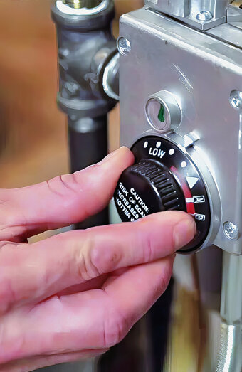 https://leeminghotwater.com.au/uploads/2025/06/hot-water-installs-57724.jpg